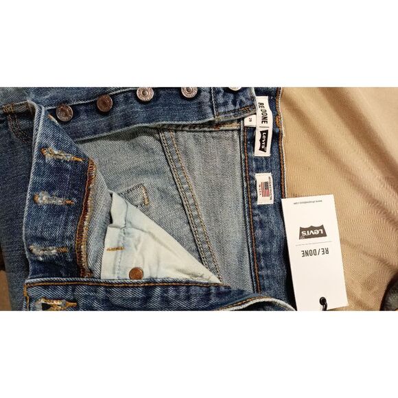 NWT Levi's redone jean shorts - Picture 10 of 11